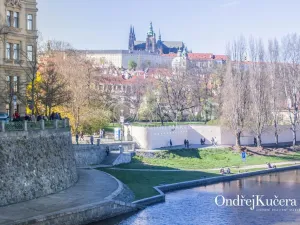 Prodej bytu 3+1, Praha - Malá Strana, Mělnická, 90 m2