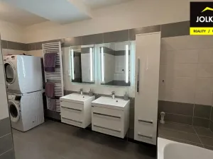 Pronájem bytu 4+kk, Opava, Kačírkova, 111 m2