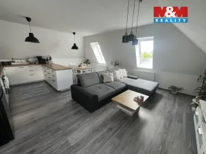 Prodej bytu 3+kk, Bělá pod Bezdězem, Masarykovo náměstí, 95 m2
