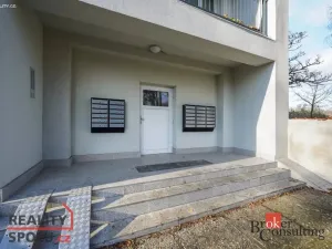 Pronájem bytu 2+kk, Mlékojedy, 50 m2