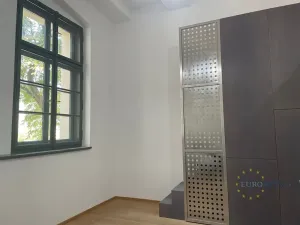 Pronájem bytu 1+kk, Praha - Vršovice, Bartoškova, 40 m2