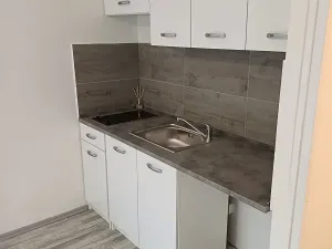 Pronájem bytu 1+kk, Praha - Záběhlice, Mečíková, 25 m2