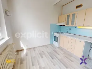 Pronájem bytu 1+1, Zlín, Kvítková, 32 m2