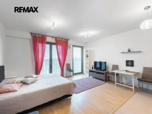 Pronájem bytu 1+kk, Praha - Žižkov, Olšanská, 37 m2