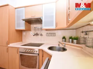 Pronájem bytu 2+kk, Praha - Dolní Chabry, Spořická, 55 m2