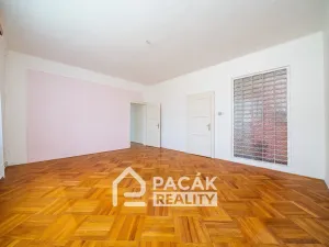 Prodej výrobních prostor, Tršice, 1000 m2