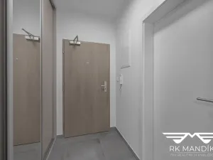 Pronájem bytu 2+kk, Praha - Vysočany, Gerstelova, 52 m2