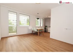 Pronájem bytu 2+kk, Praha - Prosek, Veltruská, 60 m2