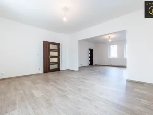 Prodej rodinného domu, Kladno, Svépomoc, 209 m2