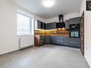 Prodej rodinného domu, Kladno, Svépomoc, 209 m2