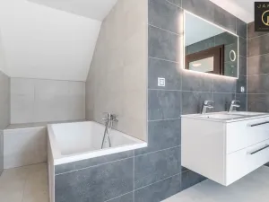 Prodej rodinného domu, Kladno, Svépomoc, 209 m2