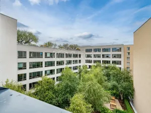 Pronájem bytu 2+kk, Praha - Karlín, Pobřežní, 32 m2