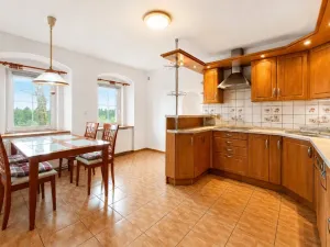 Prodej rodinného domu, Hora Svatého Šebestiána, 295 m2