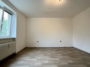 Pronájem bytu 1+1, Ostrava - Poruba, Dvorní, 38 m2