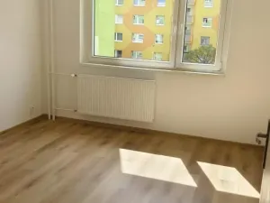 Pronájem bytu 3+1, Jirkov, U Stadionu, 71 m2