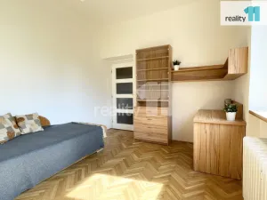 Pronájem bytu 3+1, Praha - Žižkov, Biskupcova, 93 m2