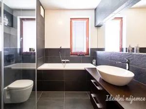Pronájem bytu 3+kk, Praha - Vysočany, Ocelářská, 80 m2