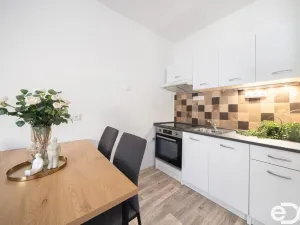 Prodej bytu 2+kk, Česká Lípa, Dlouhá, 41 m2