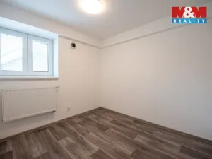 Pronájem bytu 2+1, Hradec Králové - Věkoše, Lomená, 58 m2