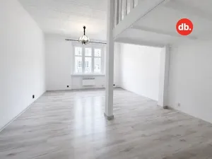 Prodej bytu 2+1, Karlovy Vary, Sokolovská, 77 m2