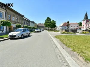 Pronájem obchodního prostoru, Třebechovice pod Orebem, Masarykovo náměstí, 126 m2