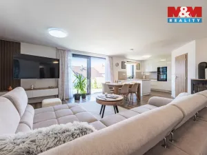 Prodej rodinného domu, Kamenice nad Lipou, Dobšova, 210 m2
