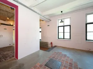 Pronájem restaurace, Hradec Králové, Pospíšilova, 159 m2