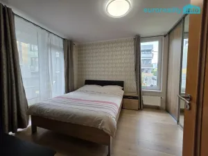 Pronájem bytu 2+kk, Králův Dvůr, Na Horizontu, 49 m2