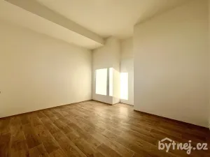 Pronájem bytu 2+1, Olomouc - Hodolany, Rejskova, 42 m2