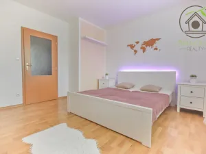 Prodej bytu 2+1, Plzeň - Skvrňany, Waltrova, 72 m2