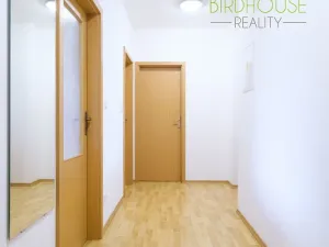 Prodej bytu 2+1, Plzeň - Skvrňany, Waltrova, 72 m2