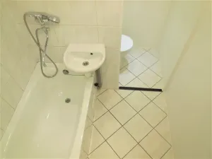Pronájem bytu 1+kk, Zlín, Družstevní, 32 m2