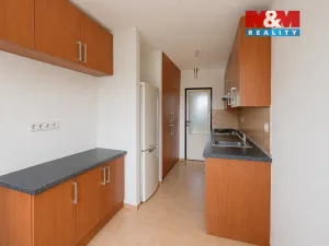 Pronájem bytu 3+1, Praha - Troja, Svídnická, 65 m2