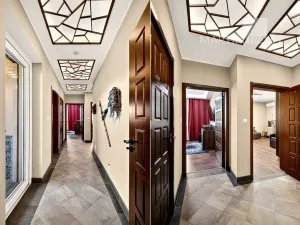 Prodej rodinného domu, Veleň, 258 m2