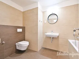 Pronájem bytu 1+kk, Slavkov u Brna, Slovanská, 57 m2