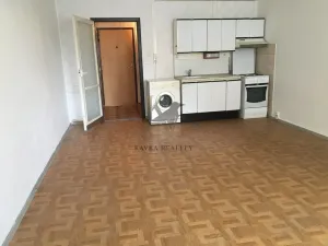 Prodej bytu 1+kk, Orlová, F. S. Tůmy, 33 m2