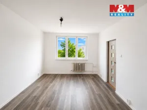 Pronájem bytu 1+1, Postoloprty, Jiráskovo náměstí, 35 m2