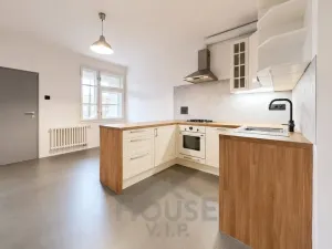 Prodej bytu 2+1, Praha - Libeň, U libeňského pivovaru, 81 m2