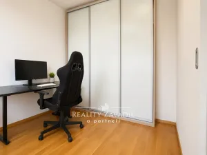Pronájem bytu 2+kk, Praha - Libeň, U svobodárny, 47 m2