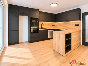 Pronájem bytu 4+kk, 88 m2