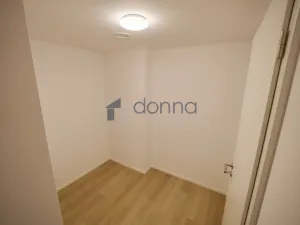 Pronájem bytu 1+kk, Praha, Libušská, 44 m2