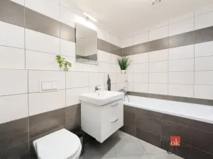 Prodej bytu 2+kk, Praha - Hodkovičky, Šífařská, 52 m2