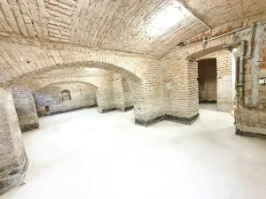 Pronájem skladu, Praha - Nusle, Sekaninova, 92 m2