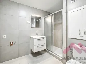 Pronájem bytu 2+kk, Praha - Bohnice, Zelenohorská, 47 m2