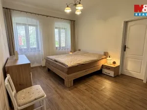 Prodej rodinného domu, Černovice, Dobešovská, 300 m2
