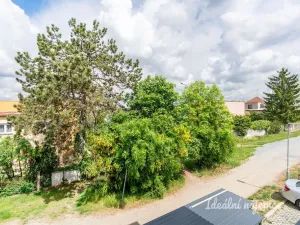 Pronájem bytu 1+kk, Praha - Lhotka, U Nového dvora, 31 m2