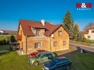 Prodej rodinného domu, Lochovice, 180 m2