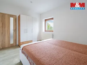 Prodej bytu 2+kk, Třeboň - Holičky, 42 m2