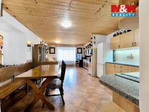 Prodej rodinného domu, Pelhřimov - Skrýšov, 167 m2