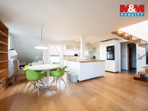 Pronájem bytu 5+kk, Hradec Králové, Velké náměstí, 112 m2